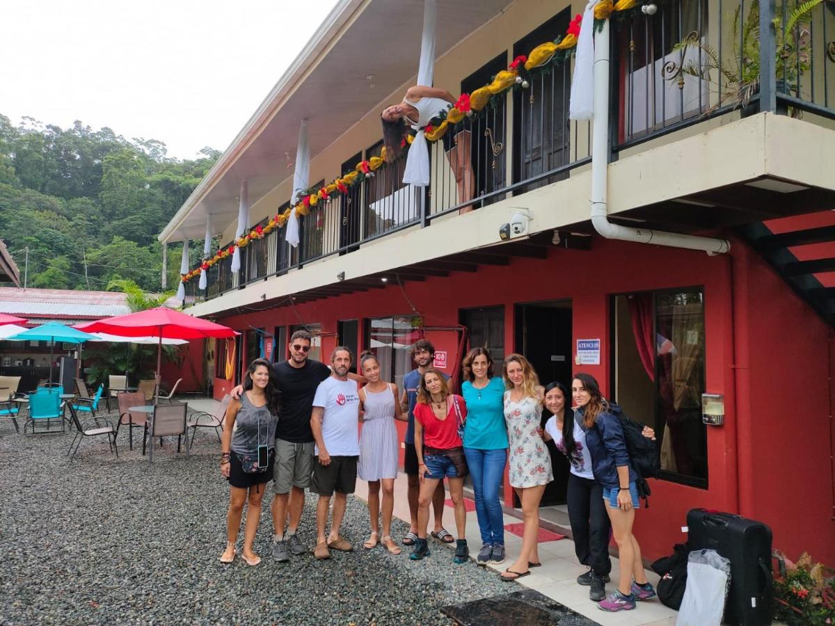 Puerto Viejo de Talamanca Roca Mar Rocawelch Puerto Viejoアパートホテル エクステリア 写真