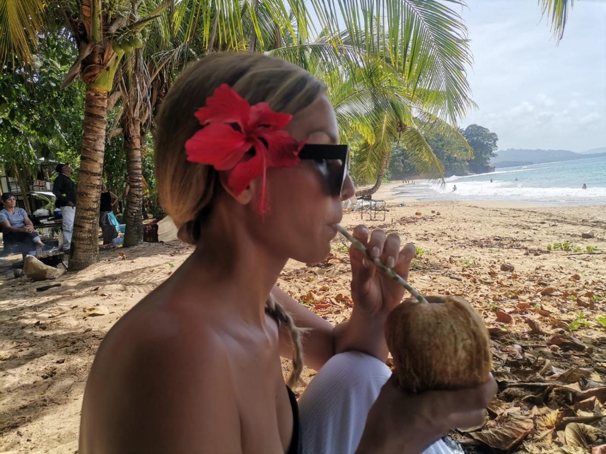 Puerto Viejo de Talamanca Roca Mar Rocawelch Puerto Viejoアパートホテル エクステリア 写真