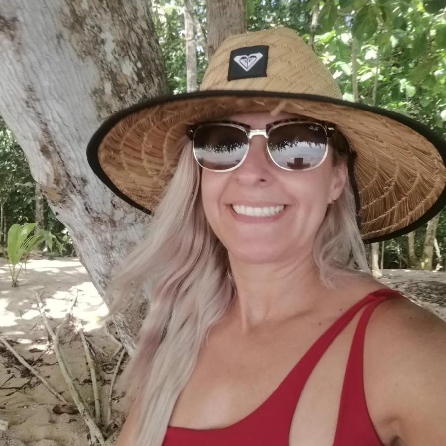 Puerto Viejo de Talamanca Roca Mar Rocawelch Puerto Viejoアパートホテル エクステリア 写真