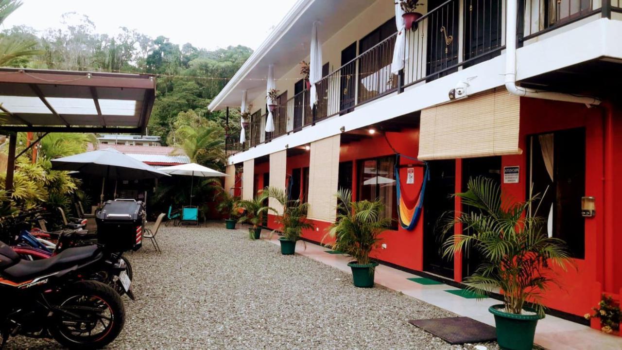 Puerto Viejo de Talamanca Roca Mar Rocawelch Puerto Viejoアパートホテル エクステリア 写真