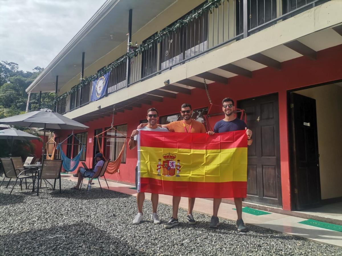 Puerto Viejo de Talamanca Roca Mar Rocawelch Puerto Viejoアパートホテル エクステリア 写真